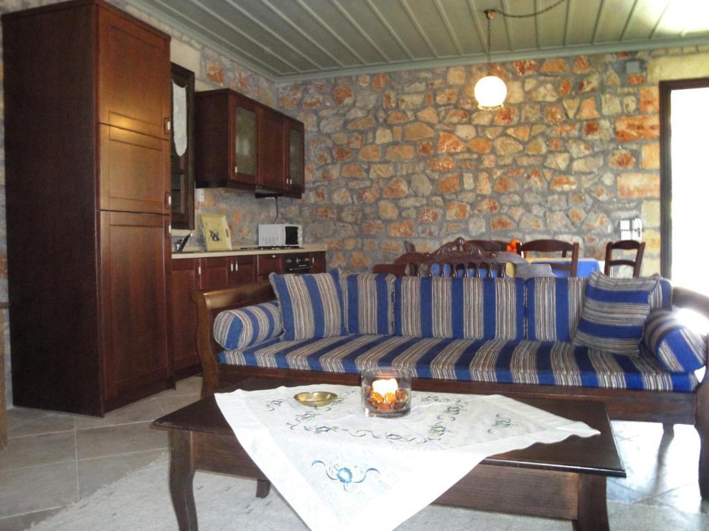 Klymeni Traditional Homes Нафплион Стая снимка