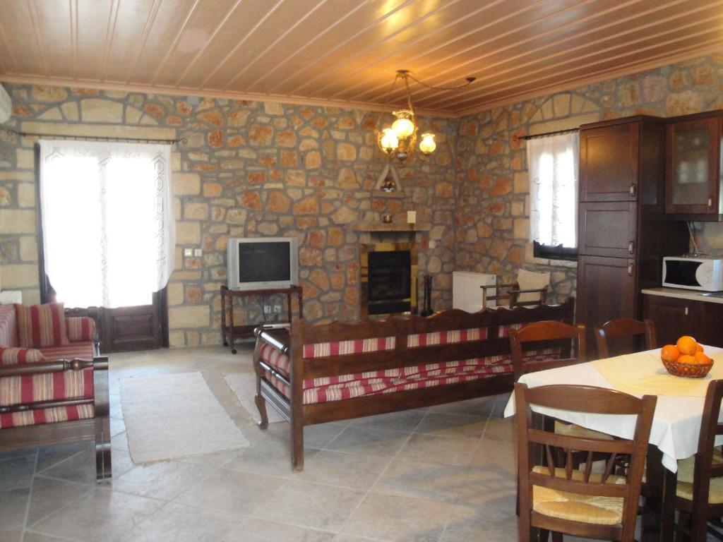 Klymeni Traditional Homes Нафплион Стая снимка